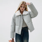 Damen kurze, gefütterte Winterjacke mit elegantem Kunstfellkragen