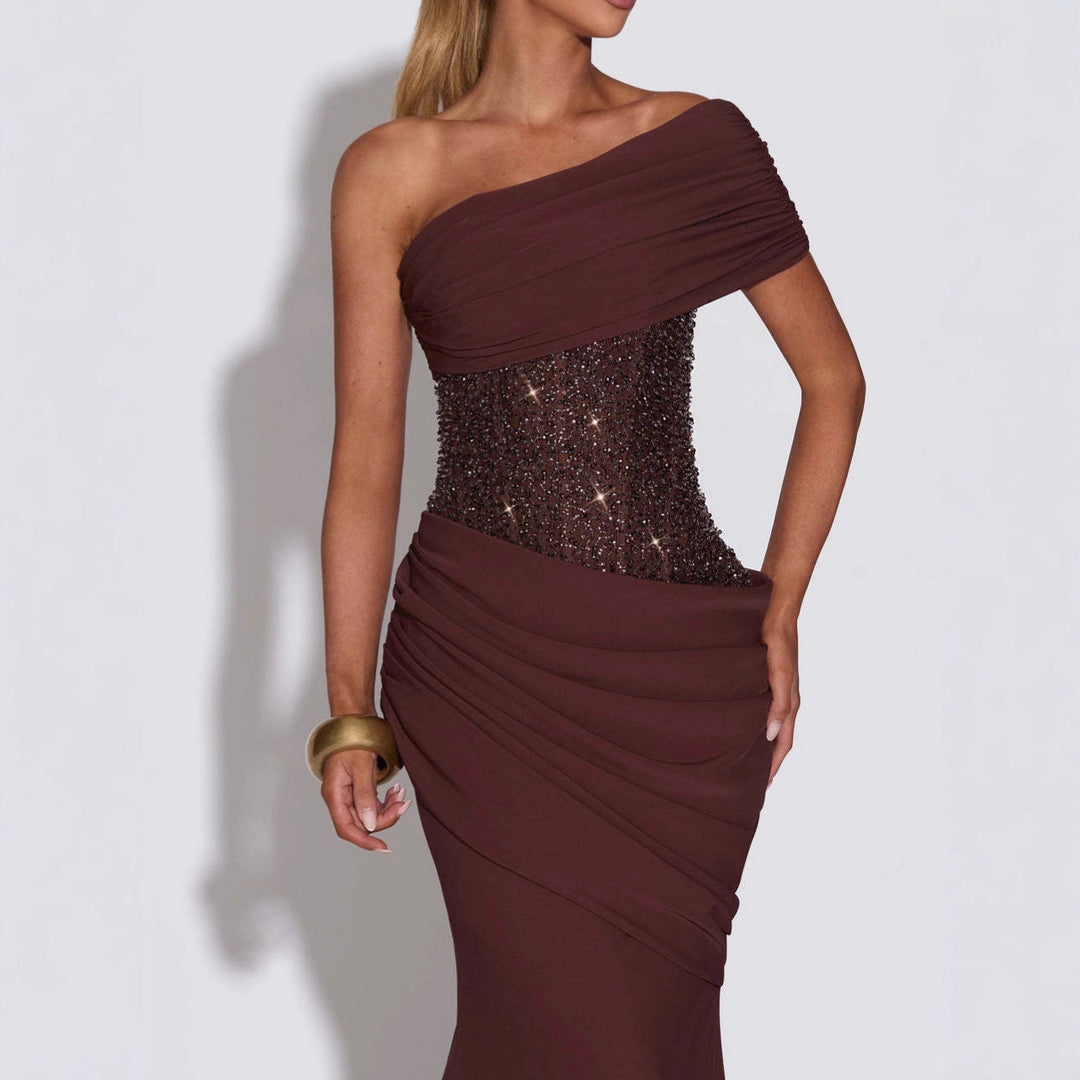 Damen Elegantes und figurbetontes Abendkleid mit asymmetrischem Ausschnitt R&B