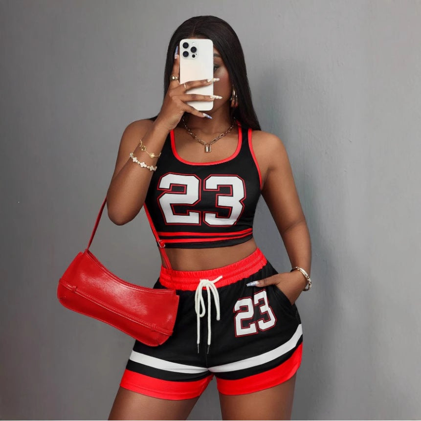 Damen Sportliches Freizeit-Outfit mit Crop-Top und Shorts R&B