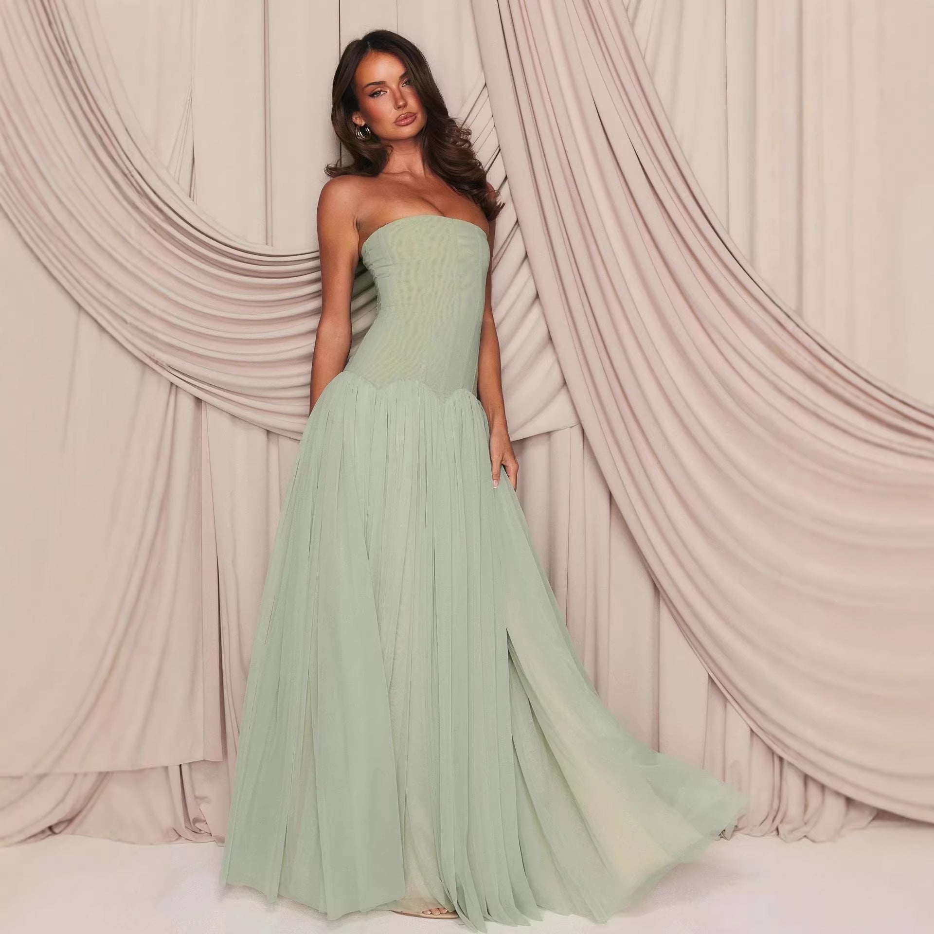 Damen Strapless Maxikleid mit elegantem Tüllrock und figurbetontem Oberteil R&B