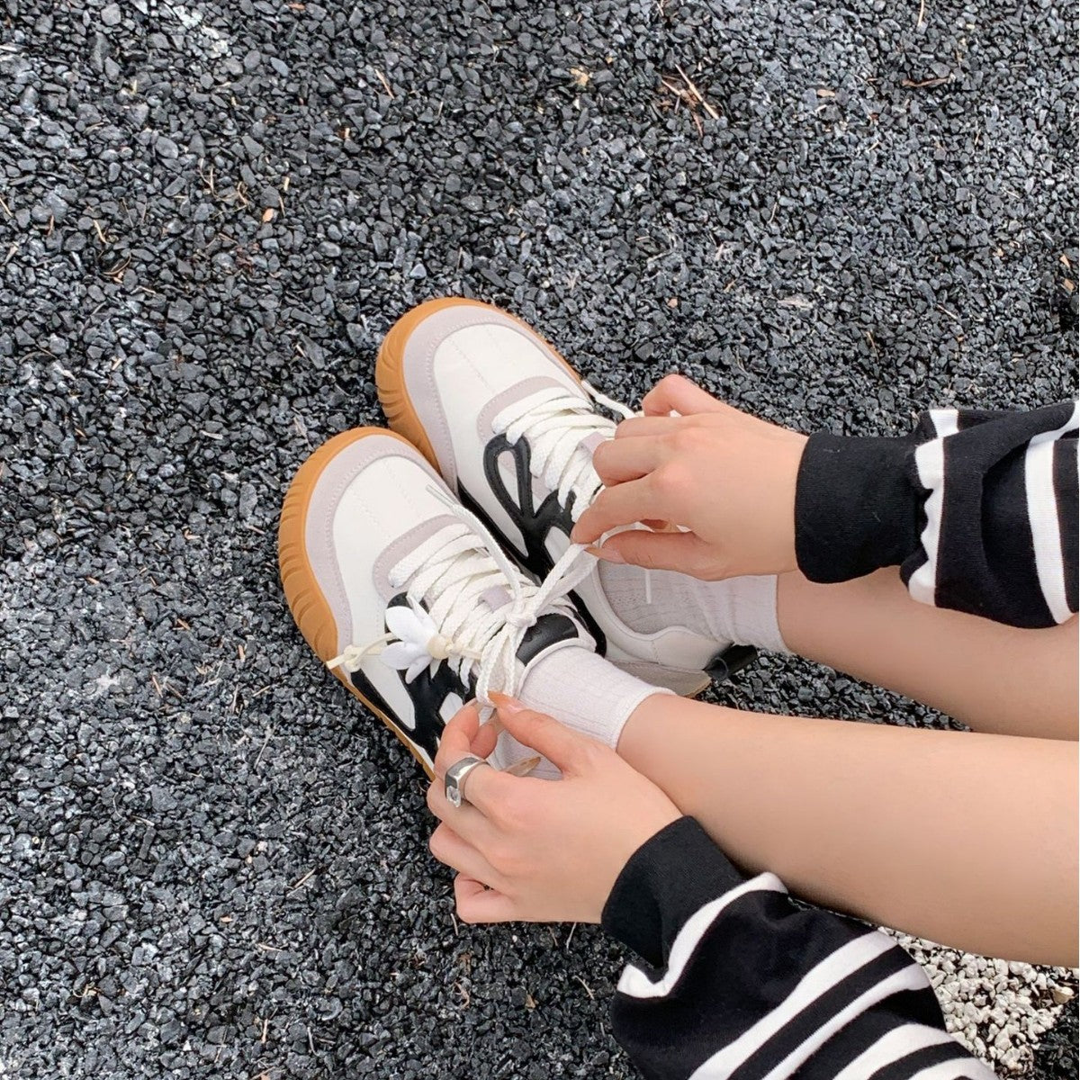 Damen Sportliche Sneakers mit hochwertiger Wildleder-Oberfläche und rutschfester Sohle