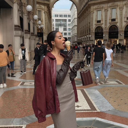 Damen modische Kunstlederjacke mit strukturiertem Design und elastischem Bund R&B