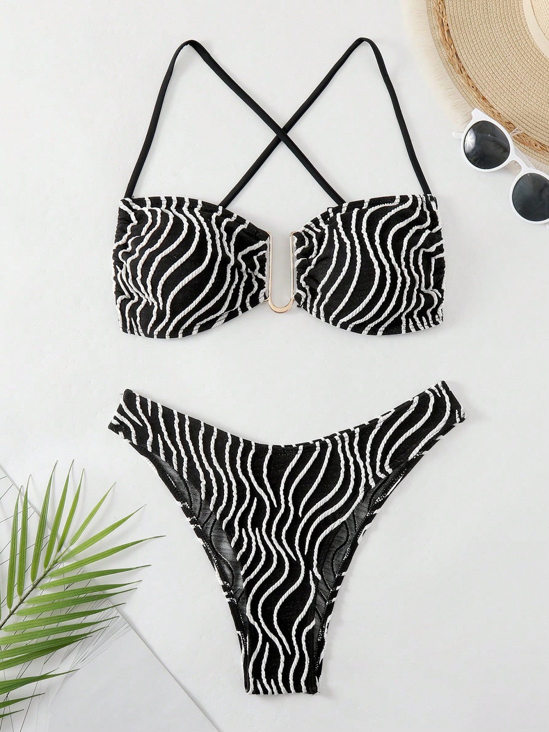 Damen Bikini mit elegantem Schnitt und modernem Muster R&B