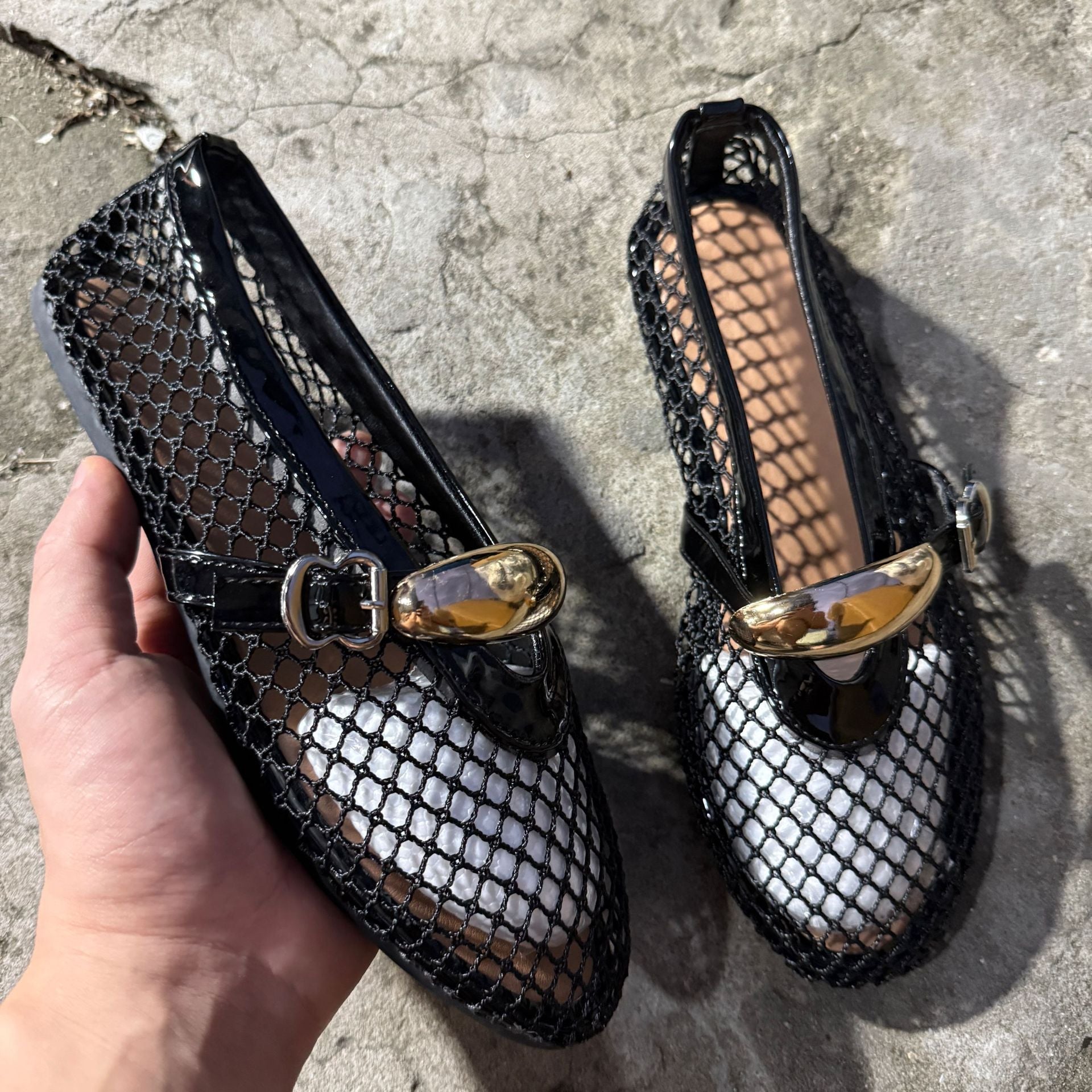 Damen Stilettos mit netzartigem Obermaterial und moderner Schnallenapplikation R&B