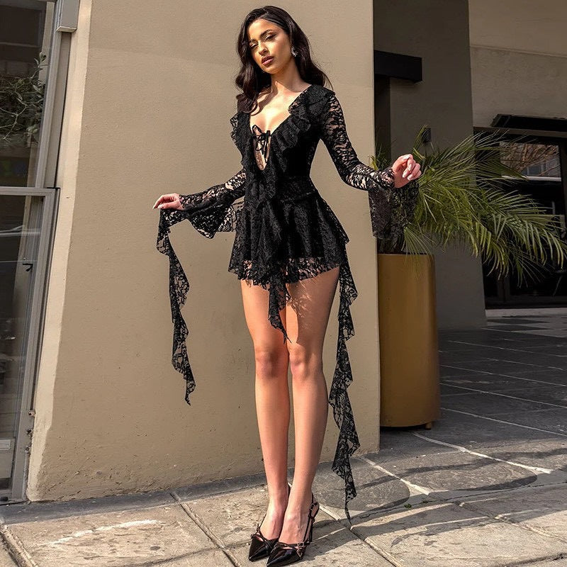 Damen Spitzenkleid mit voluminösen Rüschen R&B