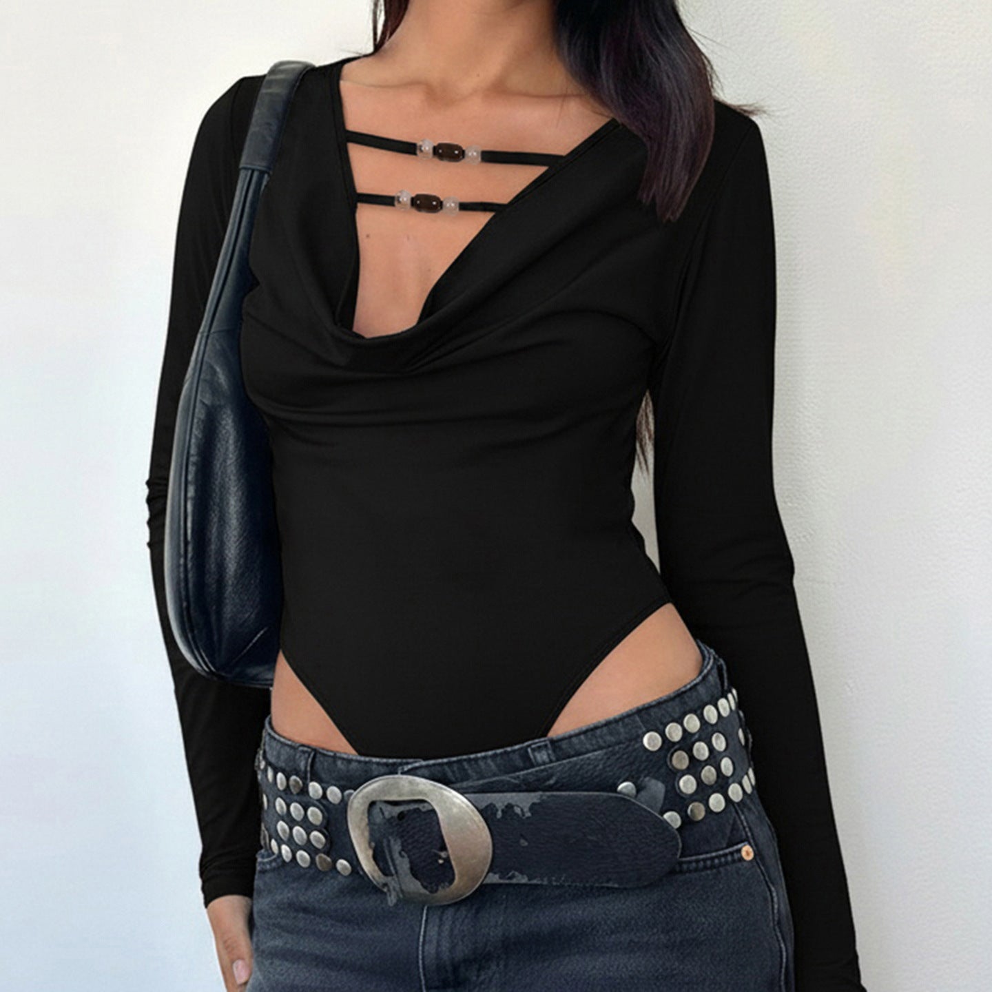 Damen eleganter Langarmbody mit modischem Ausschnitt R&B