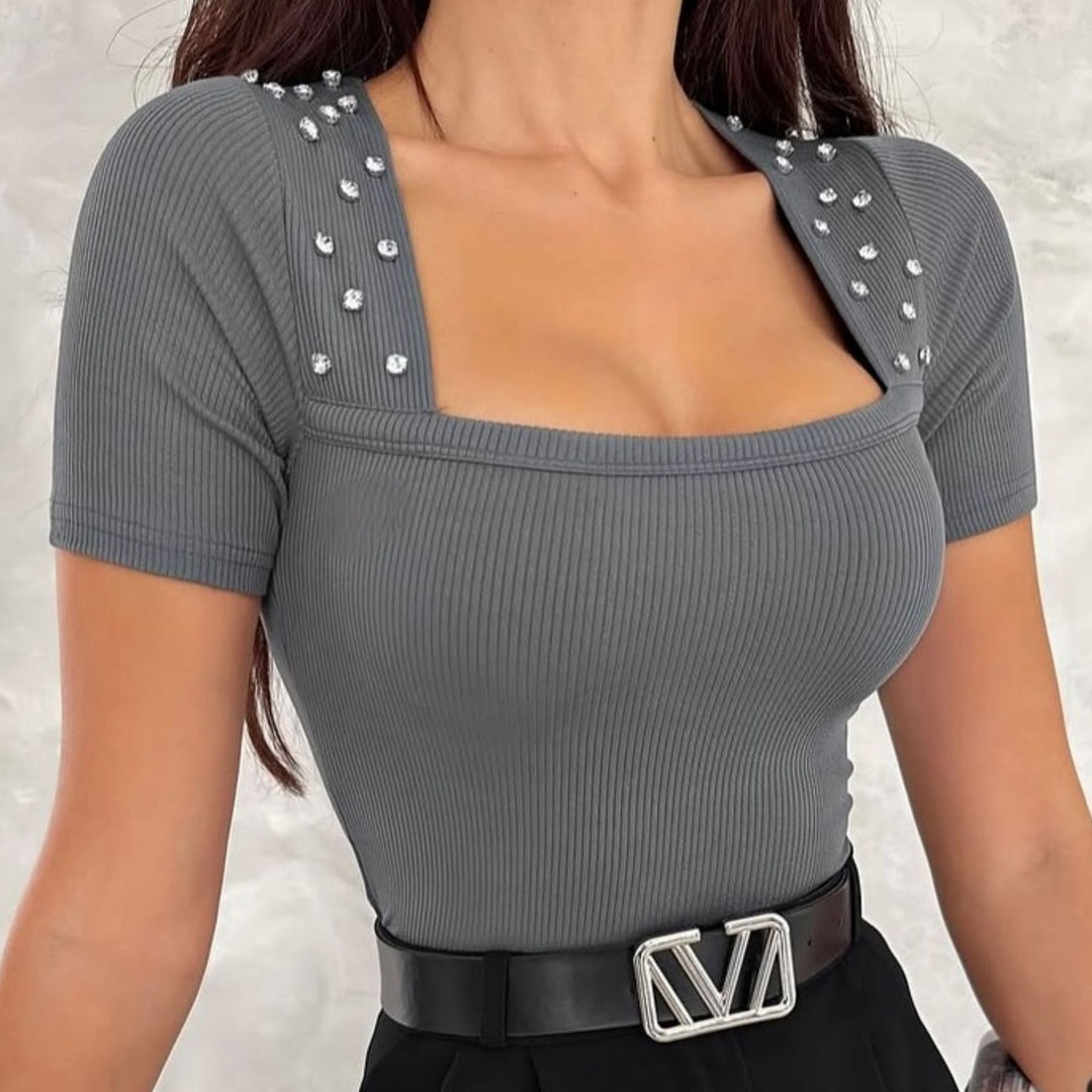 Damen Kurzarm Oberteil mit quadratischem Ausschnitt und Schmuckdetails R&B
