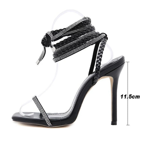 Damen Hohe Sandalen mit eleganten geflochtenen Riemen und Ankle-Strap R&B