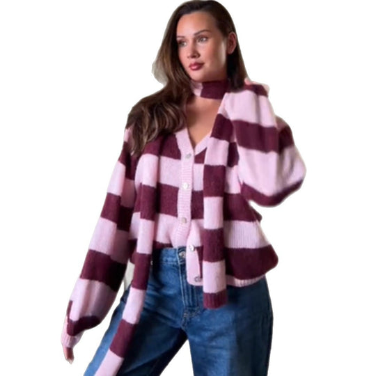 Damen kuschelige Strickjacke mit modischem Karomuster und abnehmbarem Schal R&B