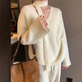 Damen Grobstrickpullover mit tiefem V-Ausschnitt und schicker Banddetails R&B