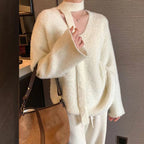 Damen Grobstrickpullover mit tiefem V-Ausschnitt und schicker Banddetails R&B