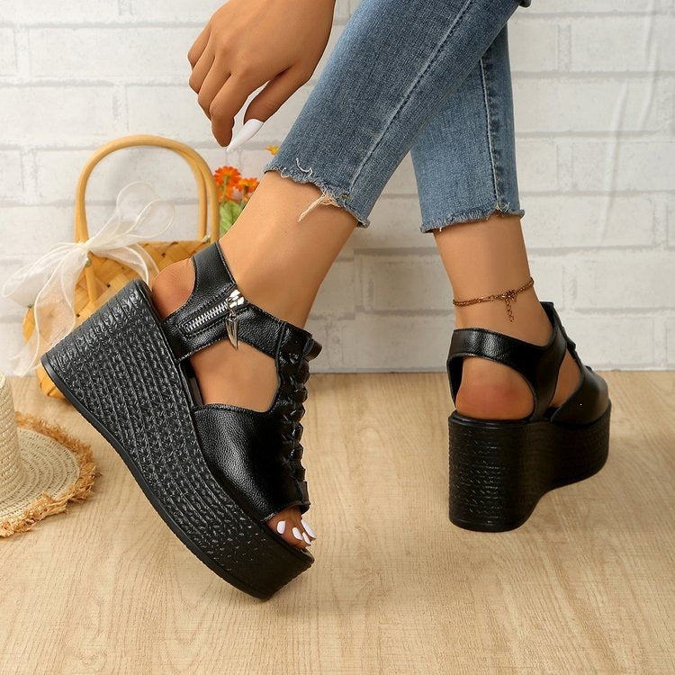 Damen Wedge-Sandaletten mit raffiniertem Gurt-Design R&B