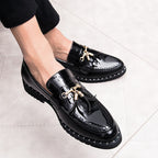 Damen Elegante Mokassins mit goldenen Anhängern R&B
