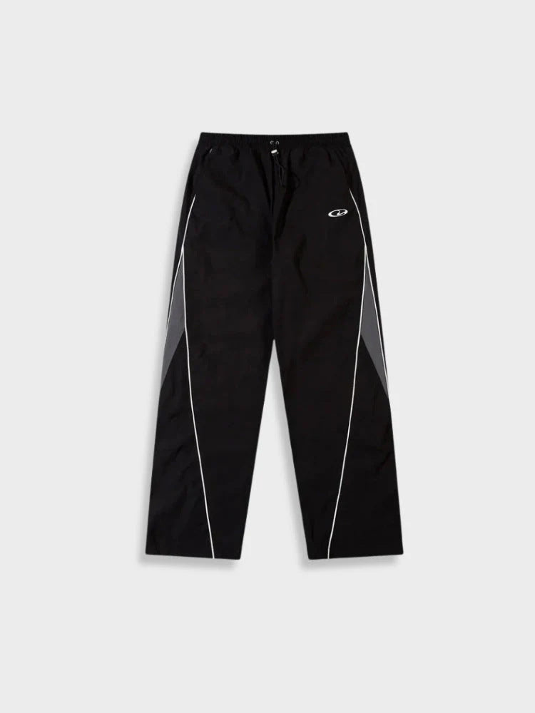 Herren nan sportliche Jogginghose mit elastischem Bund, seitlichen Kontrastpaspeln und geradem Schnitt R&B