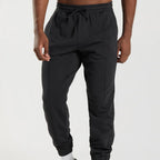 Herren Sportliche Jogginghose mit elastischem Bund und seitlichen Taschen R&B