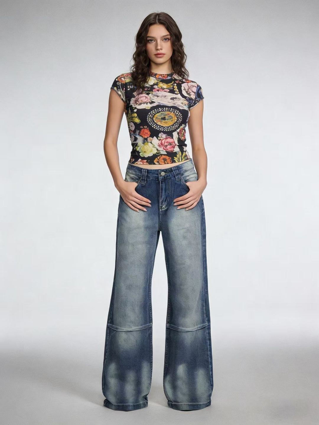 Damen Schlagjeans mit weitem Bein und modischen Waschungseffekten R&B