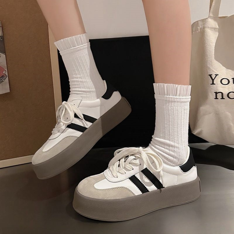 Damen Modische Plateausneaker mit gepolsterter Sohle und sportlichem Design R&B