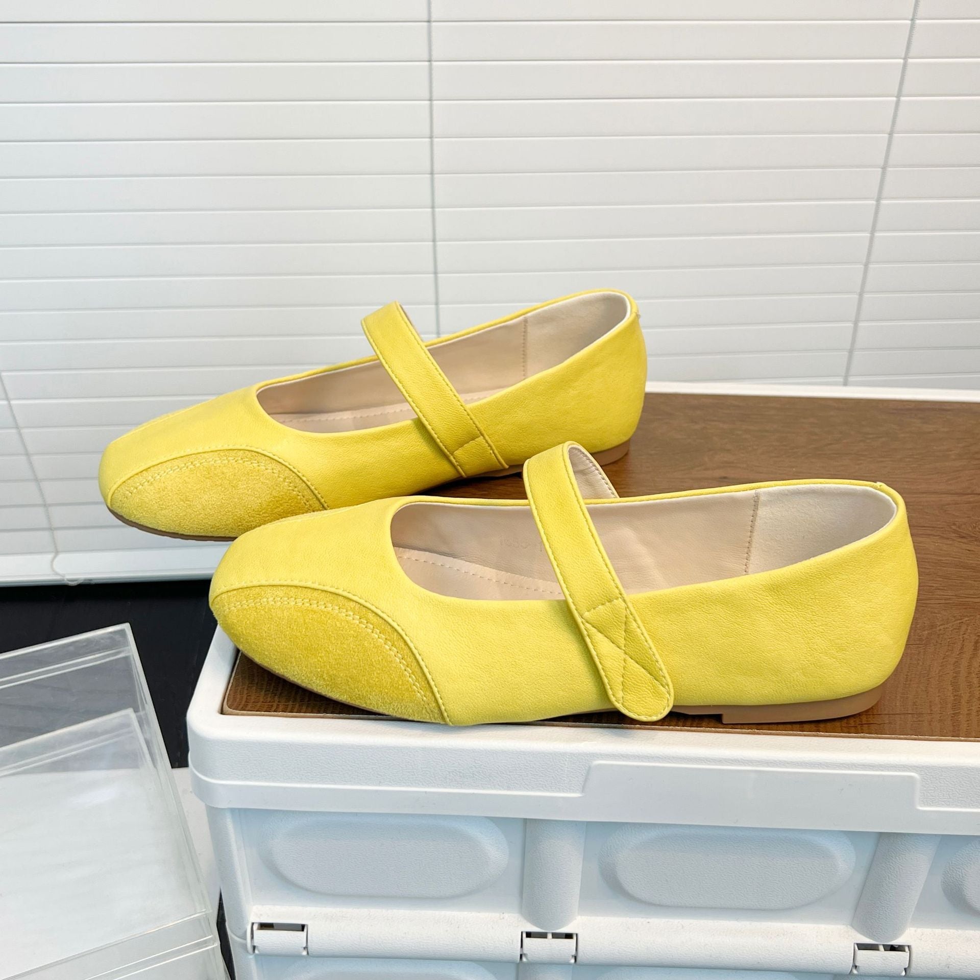 Damen Ballerinas mit modischem Riemenschluss aus hochwertigem Leder R&B