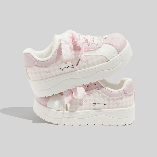 Damen Sneakers mit niedlichem Karo-Muster und verspielten Rüschen von R&B