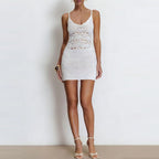 Damen Häkel-Strandkleid mit tiefem V-Ausschnitt und filigranen Designs R&B