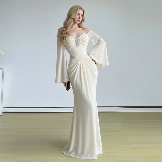 Damen elegantes Maxikleid mit großzügigen Trompetenärmeln und raffiniertem Cut-Out R&B