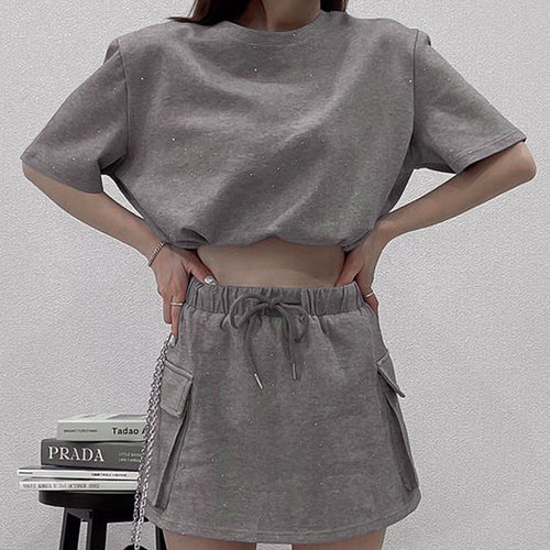 Damen lässiges Freizeit-Set mit cropped T-Shirt und Rock R&B