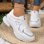 Damen sportive Sneakers mit trendiger Herz-Applikation R&B