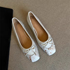 Damen Ballerina-Schuhe mit einzigartigem Design und charmantem Schleifendetail