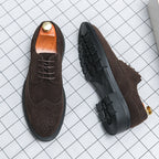 Herren elegante Schnürschuhe aus weichem Wildleder mit modischer Lochmusterung R&B