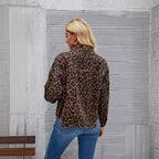 Damen Jeansjacke im angesagten Leo-Design mit oversized Schnitt R&B