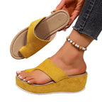 Damen Wedge-Sandaletten mit elegantem Riemendesign und komfortablem Fußbett R&B