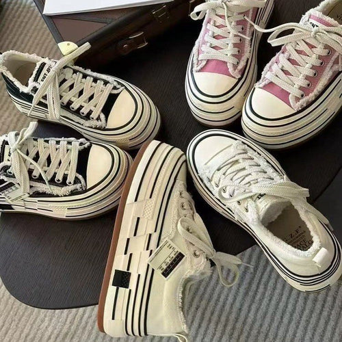 Damen modische Plateausneaker mit ausgefranstem Design und tiefem Profil R&B