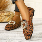 Damen elegante Ballerinas mit geschmackvollem Tiermuster und funkelndem Schmuckdetail R&B