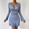 Damen Figurumspielendes Mini-Kleid mit tiefem V-Ausschnitt und eleganten Rüschendetails