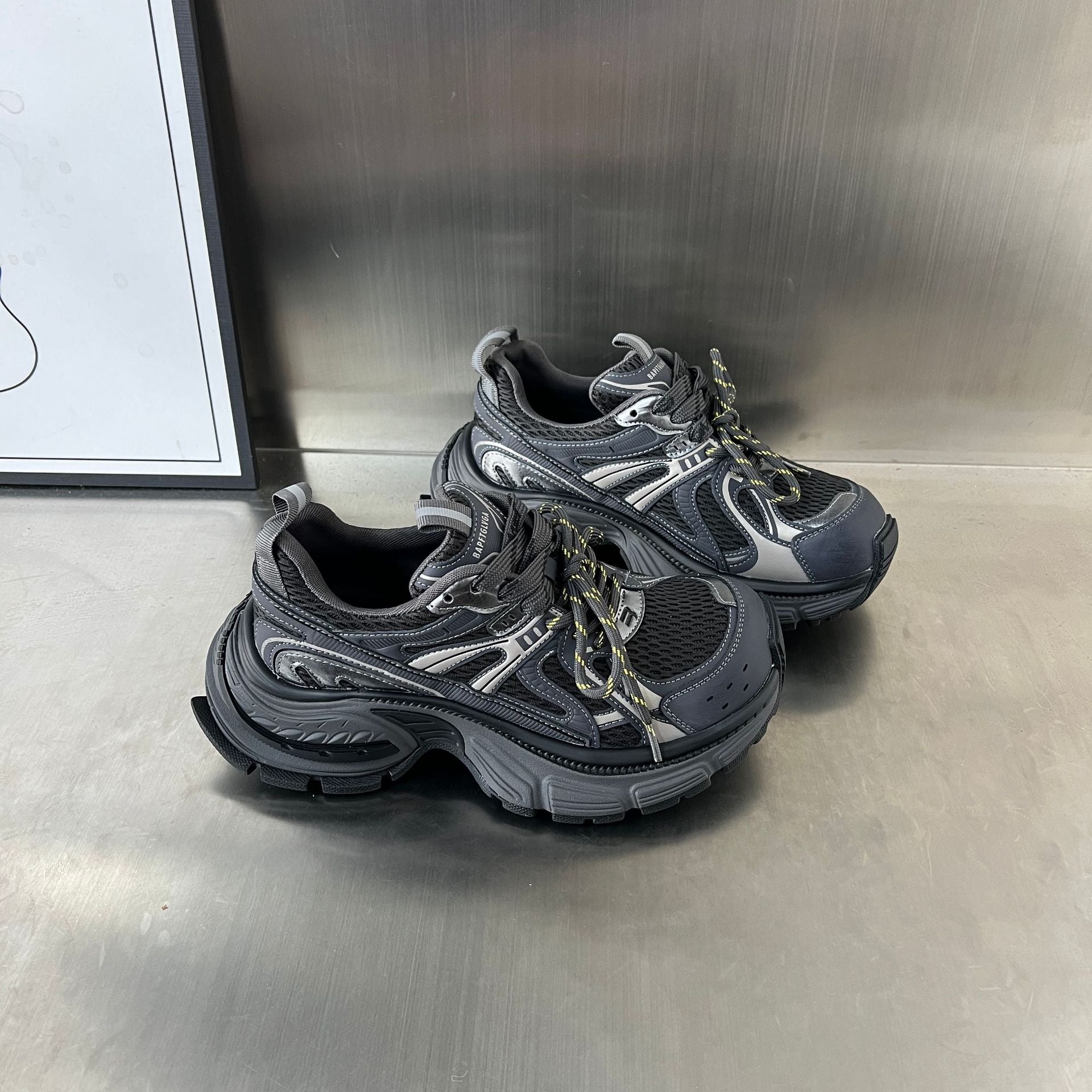 Damen Sportliche Sneakers mit atmungsaktivem Mesh-Einsatz und dämpfendem Komfort R&B