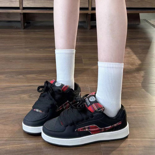 Damen Sportliche Sneaker mit kariertem Detail und rutschfester Sohle R&B