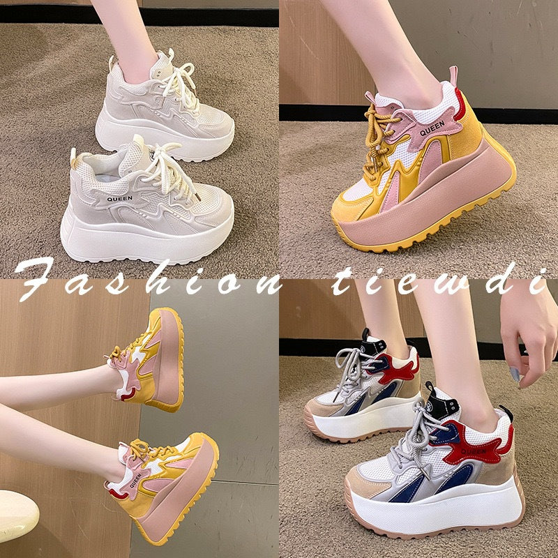Damen Plattform Sneaker mit atmungsaktivem Mesh und sportlichem Design