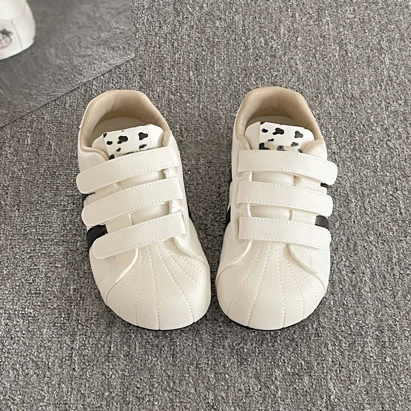 Damen Sportliche Sneakers mit praktischem Klettverschluss und atmungsaktiver Innenausstattung