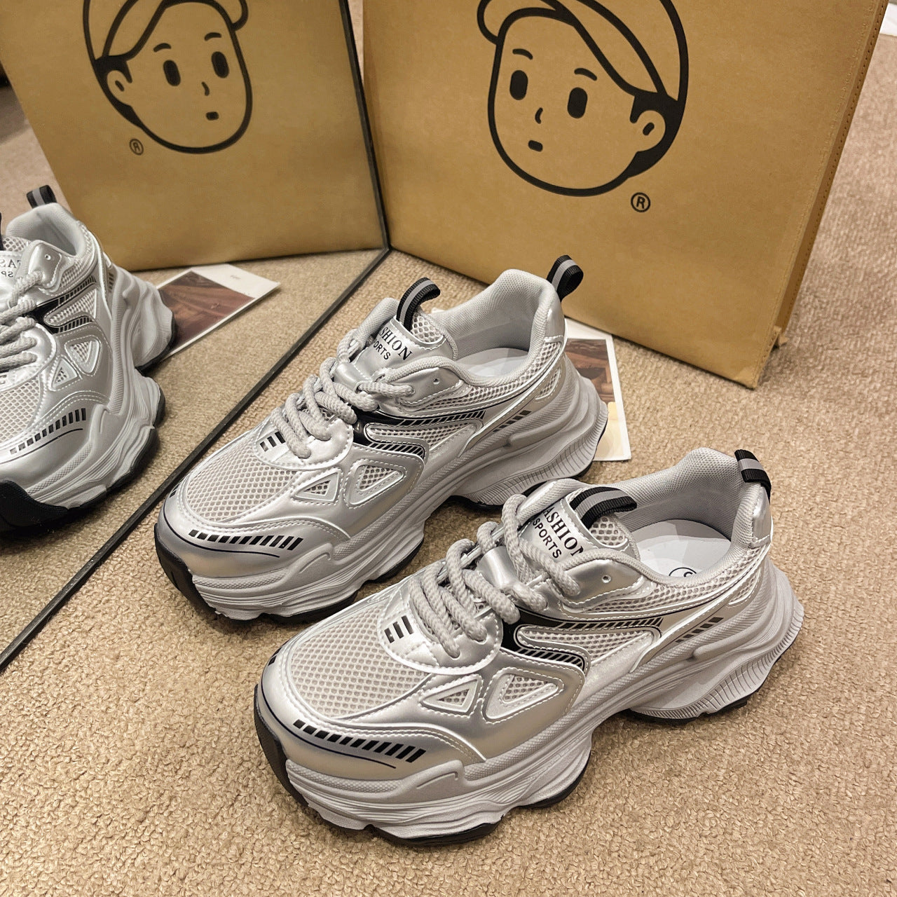 Damen Sportliche Sneakers mit atmungsaktivem Netzmaterial und rutschfester Sohle R&B