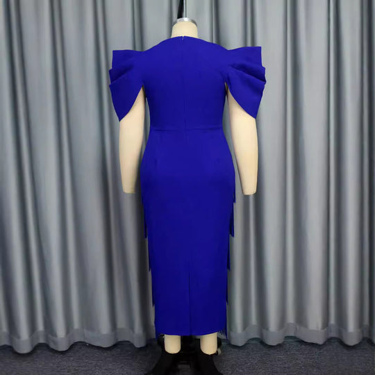Damen Glamouröses Abendkleid mit voluminösen Rüschenschultern und Fransen R&B