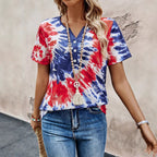 Damen Kurzarm T-Shirt mit knöpfbarem Ausschnitt und verspieltem Batik-Design R&B