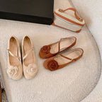 Damen Ballerina-Schuhe mit dekorativem Blumenakzent und elegantem Riemen