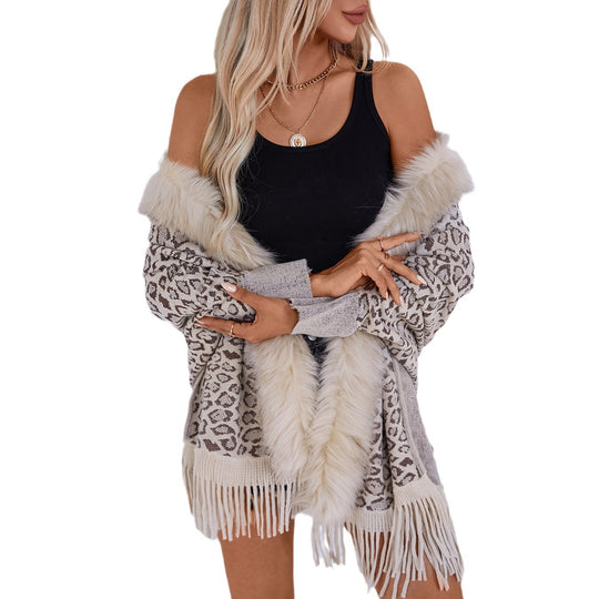 Damen eleganter Strickponcho mit luxuriösem Kunstfellkragen und fransigem Saum R&B