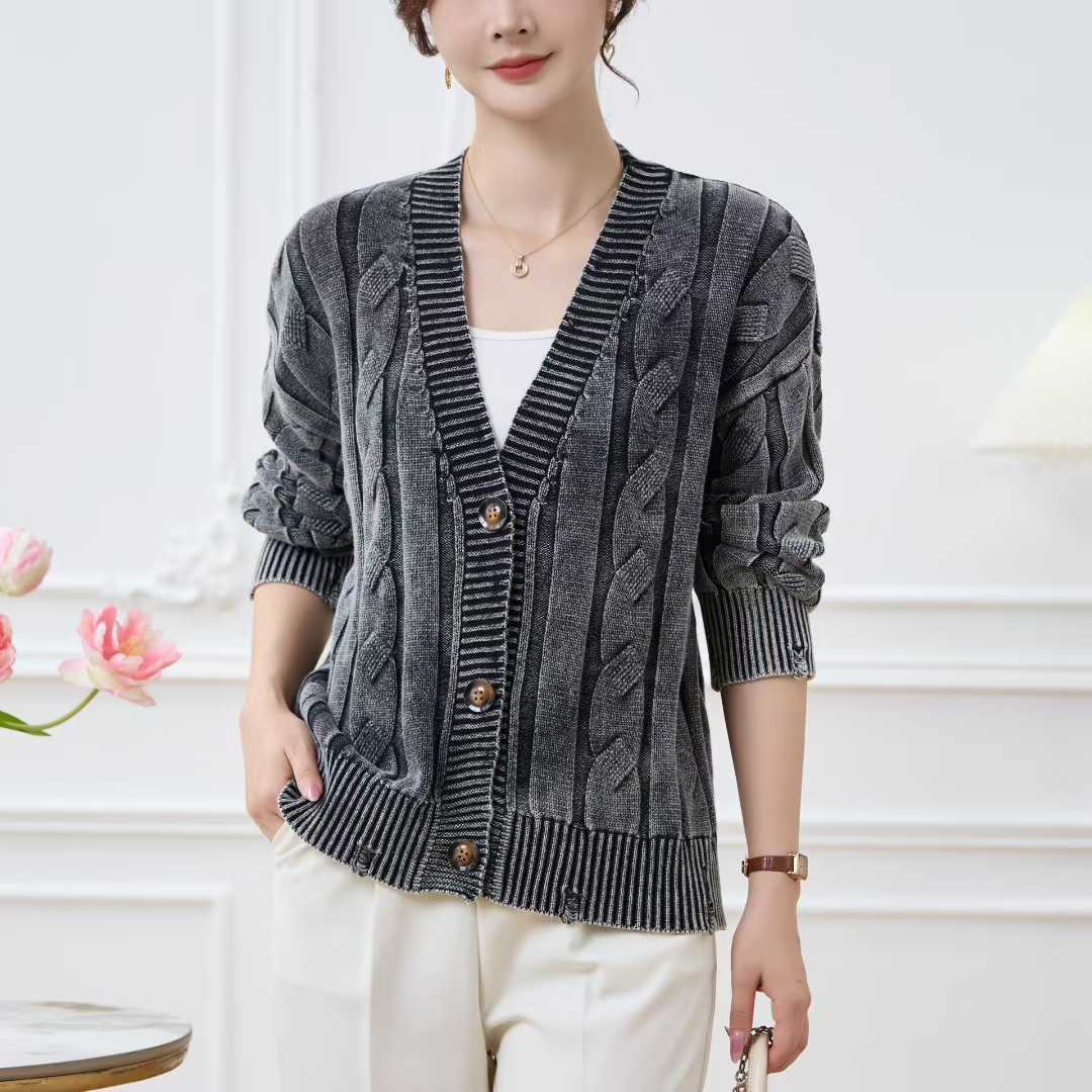 Damen Gemusterter Strickcardigan mit Zopfmuster und Knopfdetails R&B