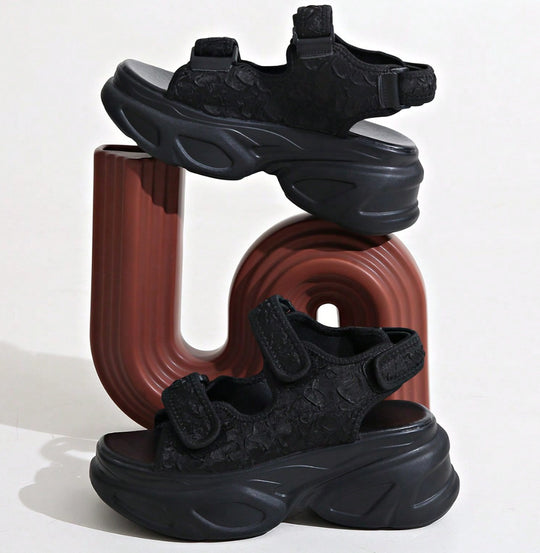 Damen Glamouröse Plateau-Sandalen mit verstellbaren Riemen und funkelnden Applikationen R&B