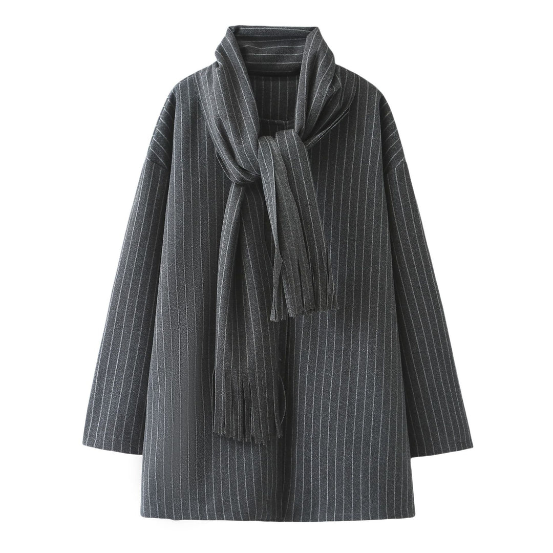 Damen modische Steppjacke mit asymmetrischem Kragen und einem eleganten Schal R&B