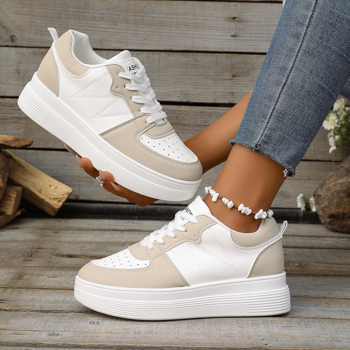Damen Sneakers mit maximalem Tragekomfort und trendiger Plateau-Sohle R&B