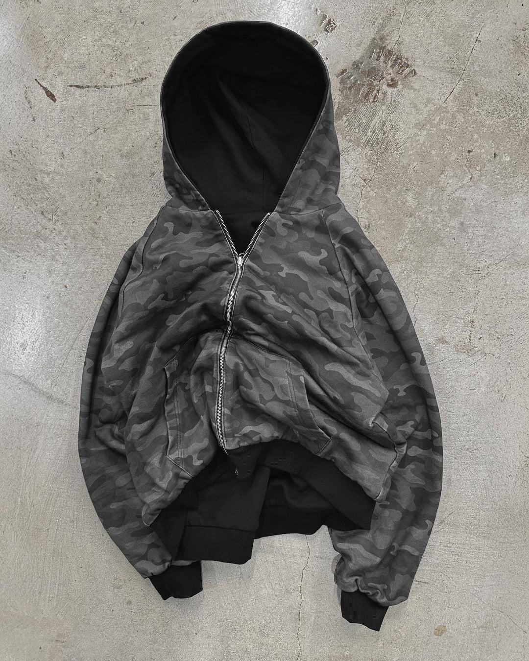 Unisex nan gefütterte Kapuzenjacke kurz geschnitten mit Kreuz-Reißverschluss R&B
