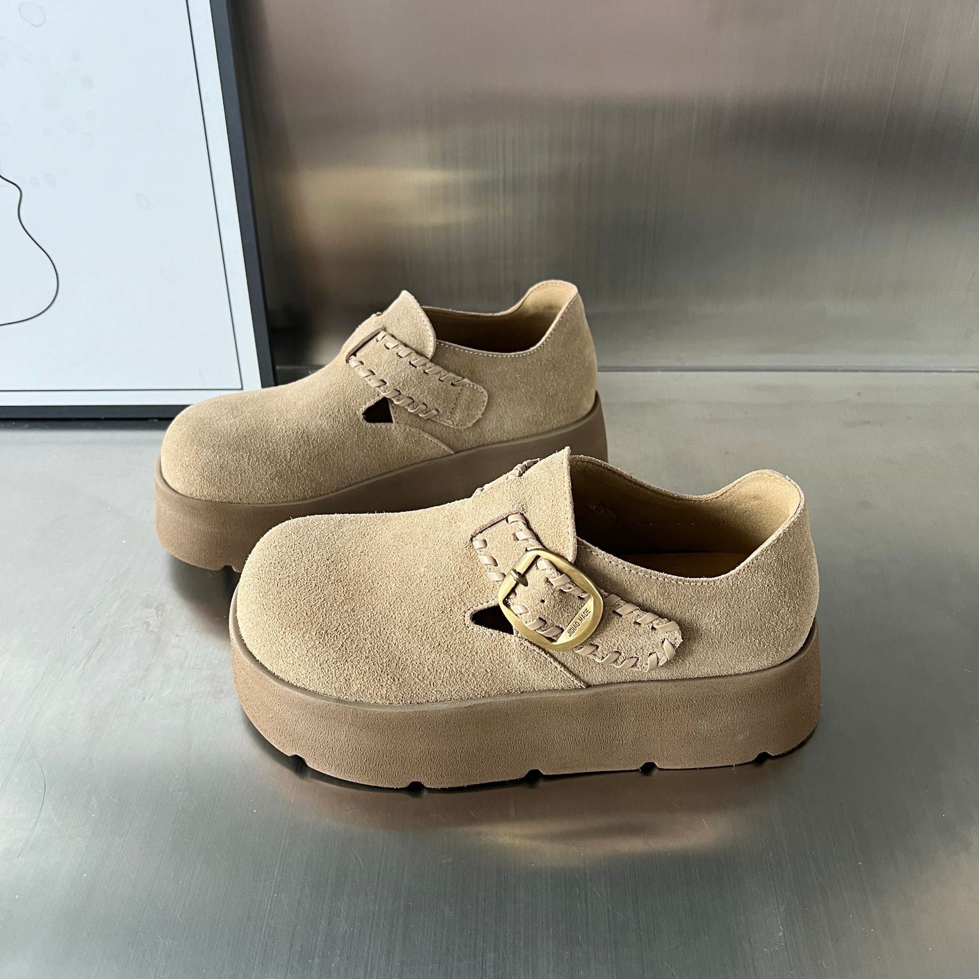 Damen Clogs mit modischem Riemen und komfortablem Fußbett R&B