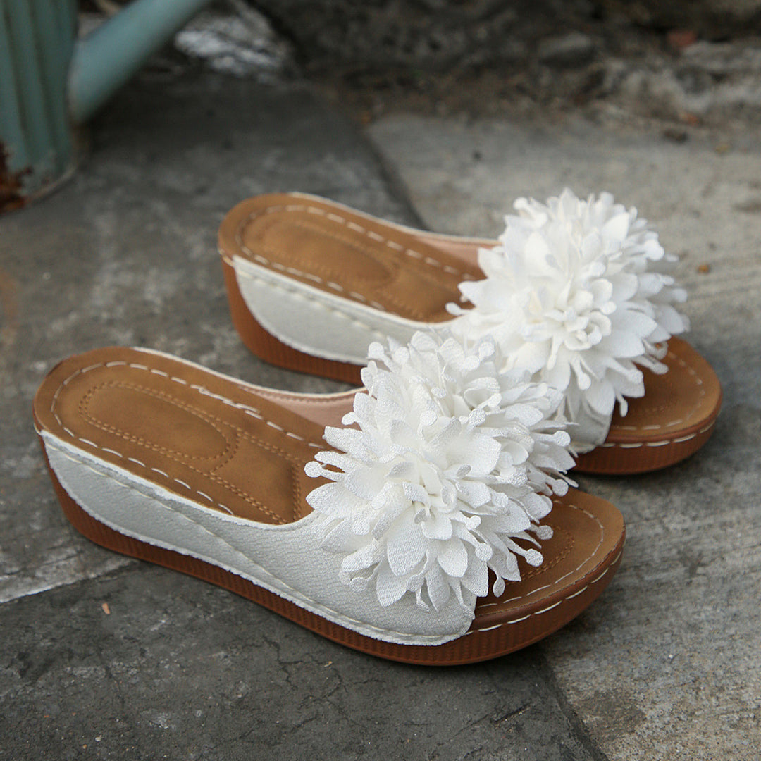 Damen Keil-Sandalen mit floralem Detail R&B